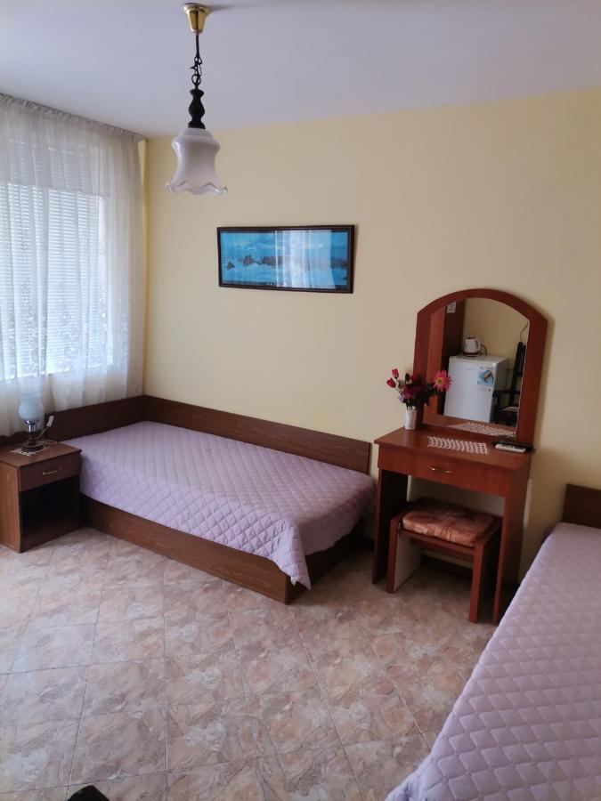 Guest House Konomaevi Sozopol Exteriör bild